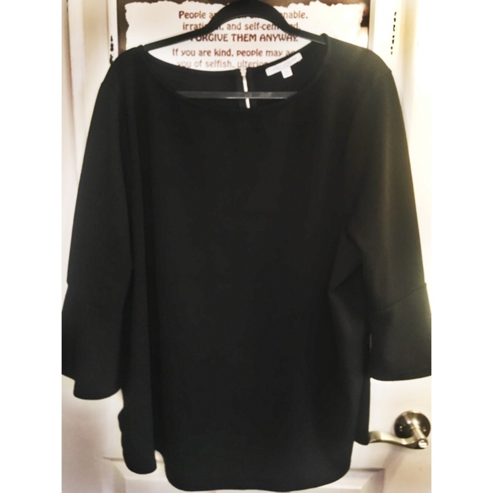 Green Envelope - Beautiful Black Flare Sleeve Top